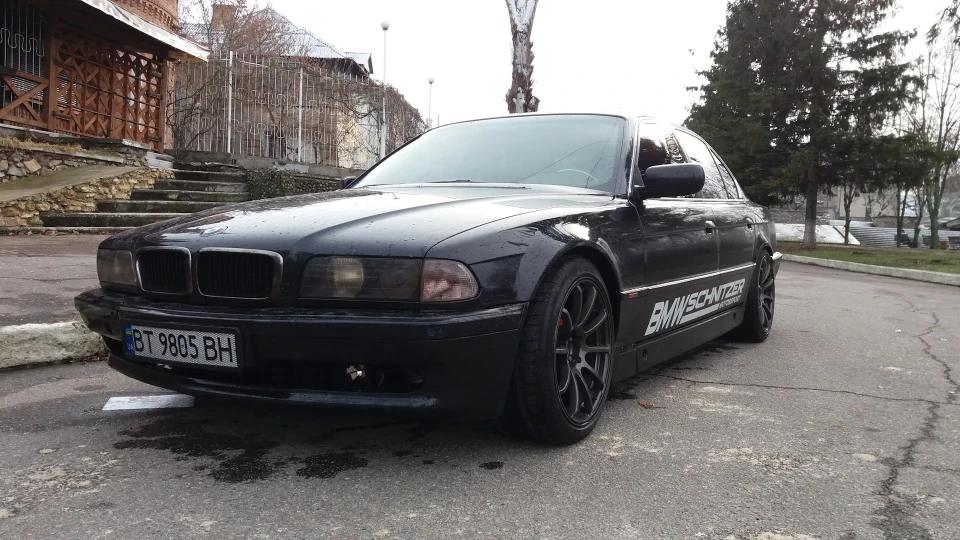 BMW 7 series shnitser 5