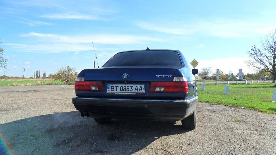 BMW 7 series синій металік 735i хутро. 5