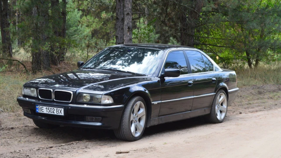 BMW 7 series скоро 7000 3