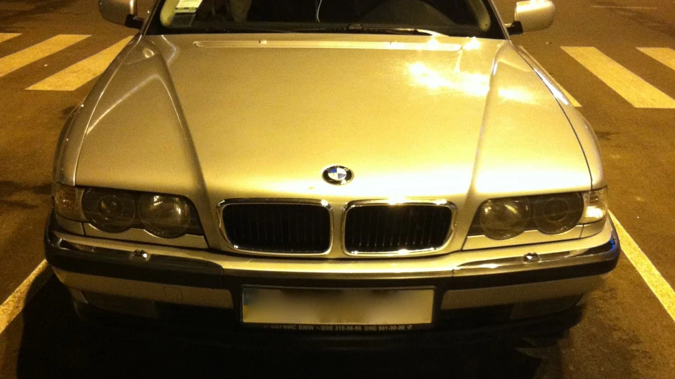 BMW 7 series сталева сТЕРА 2