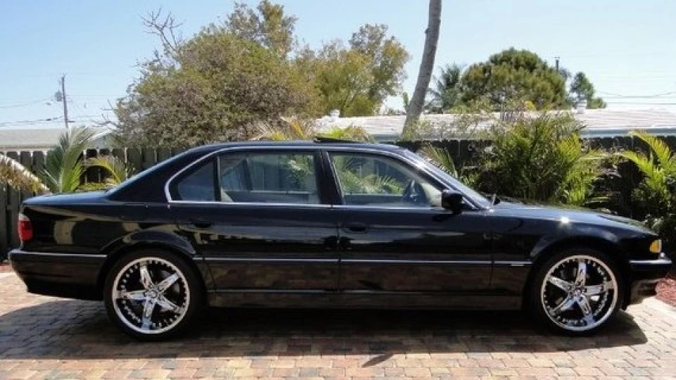 BMW 7 series Трудяга 4