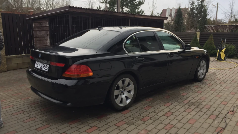 BMW 7 series у майбутньому ідеал 5