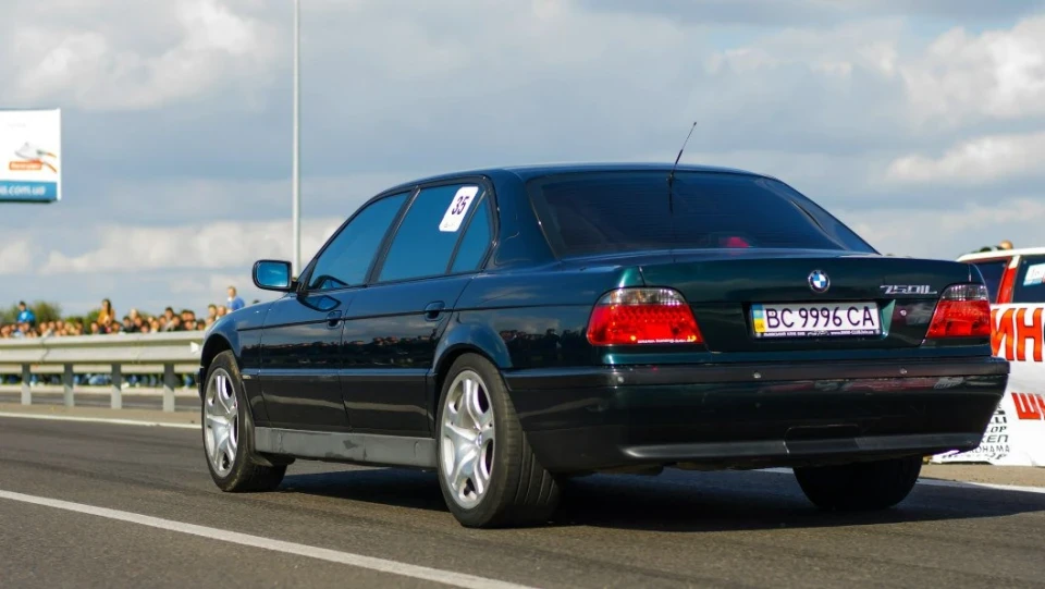 BMW 7 series V12..i..Long 2