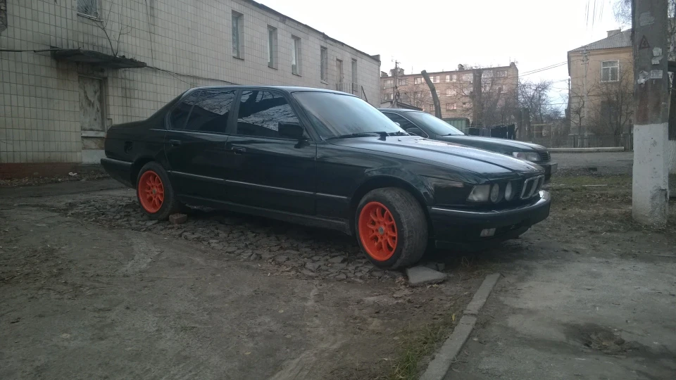 BMW 7 series V8 лайнер 4