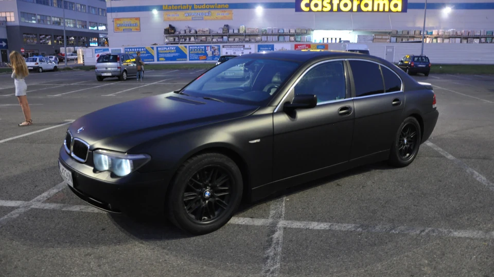 BMW 7 series V8 2