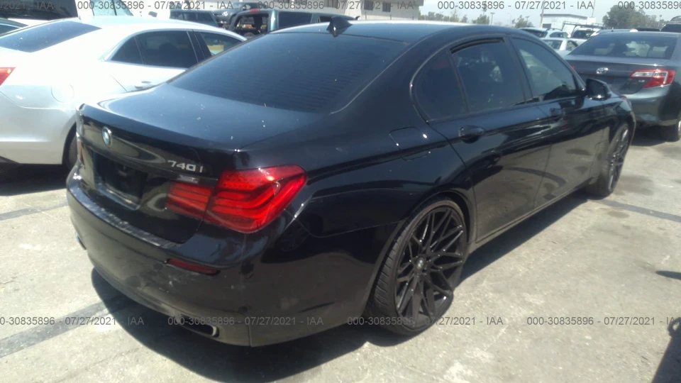 BMW 7 серії Жду 3