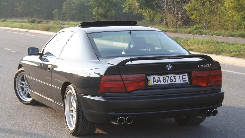 BMW 8 series 4