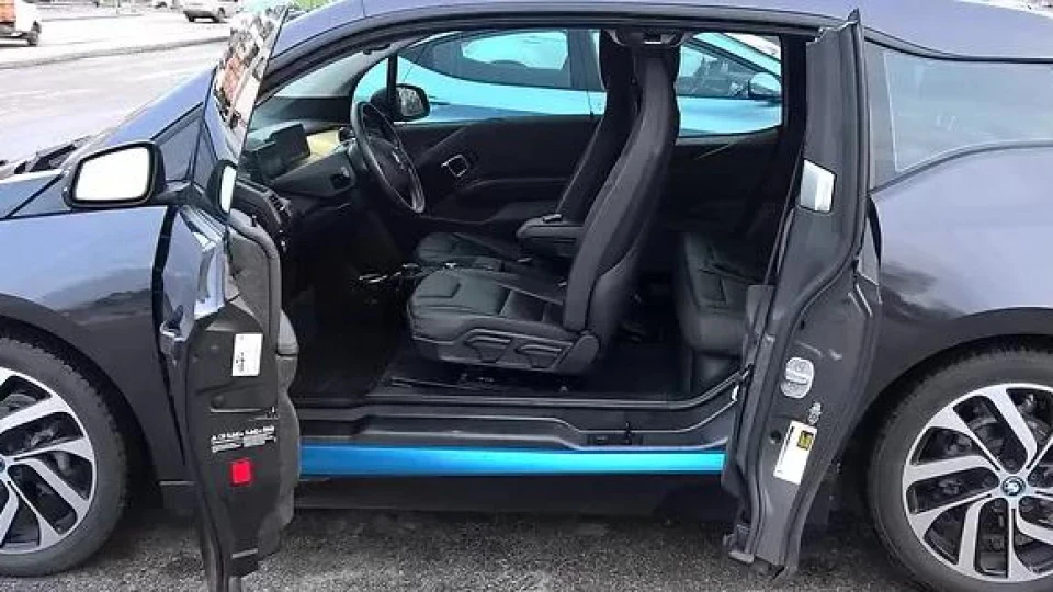 BMW i3