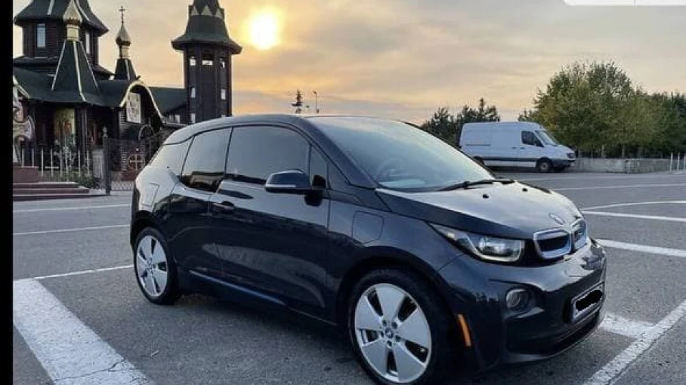 BMW i3