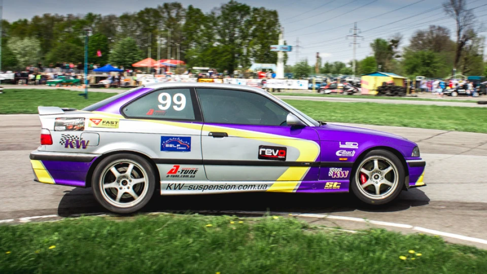 BMW M3 Coupe 340PS