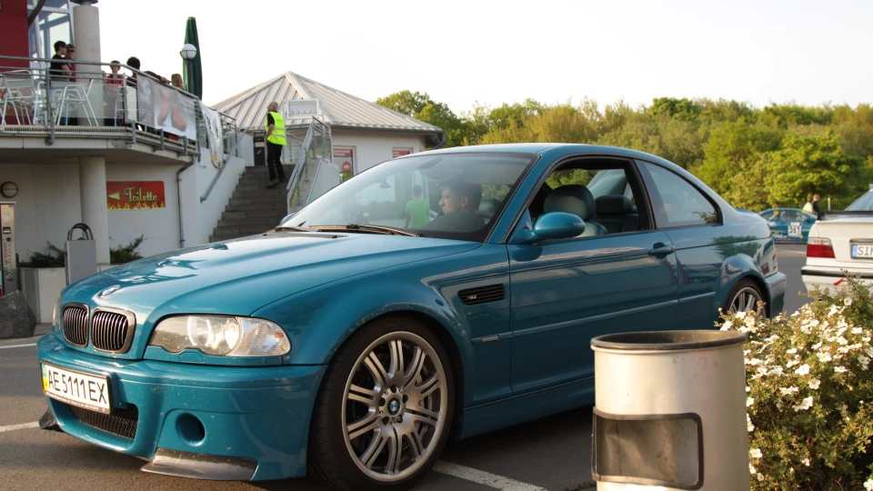 BMW M3 Coupe CSL (Laguna Seca blue)