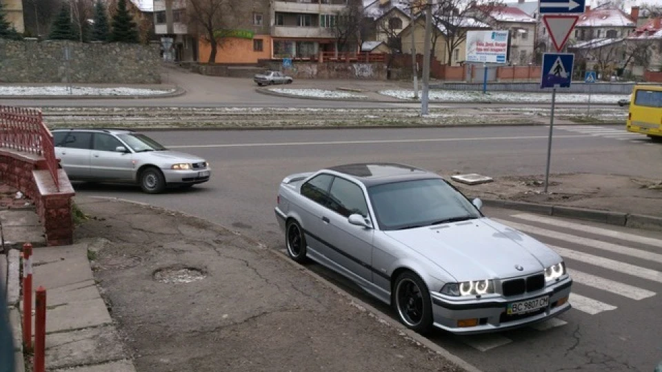 BMW M3 Coupe еМасс 3