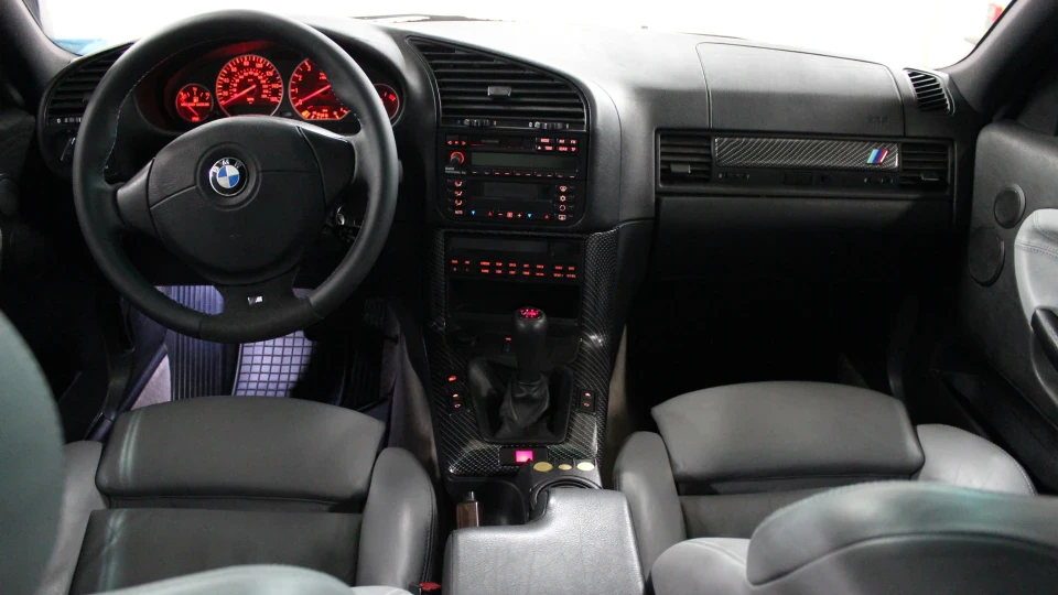 BMW M3 Coupe еМасс 5