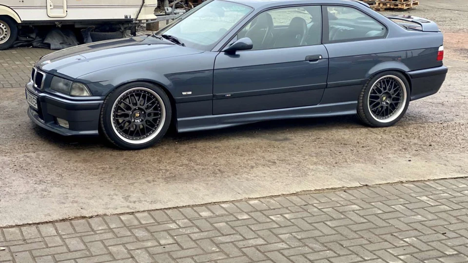 BMW M3 Coupe Компетишн))