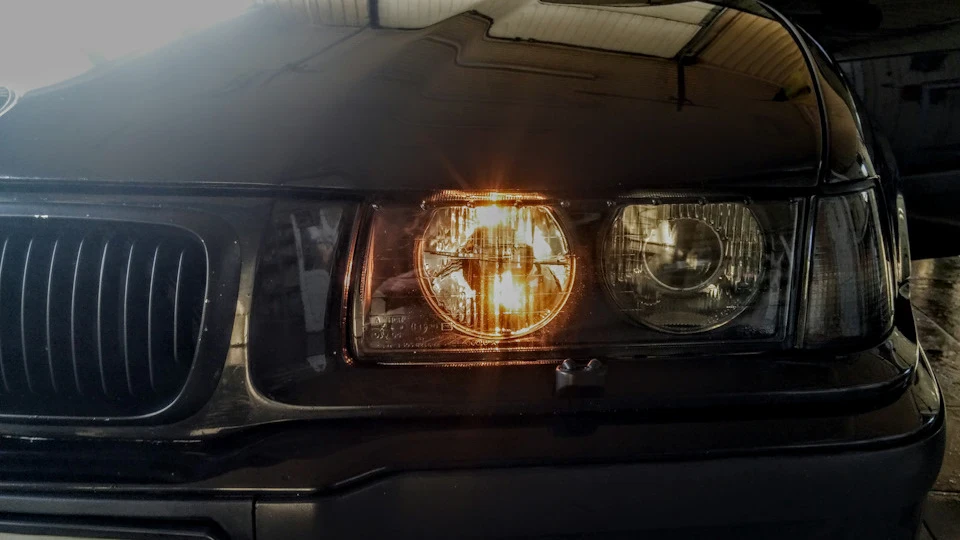 BMW M3 Е36 Sedan Individual 4