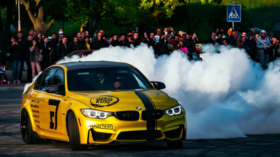 BMW M3 Golden Bitch 3