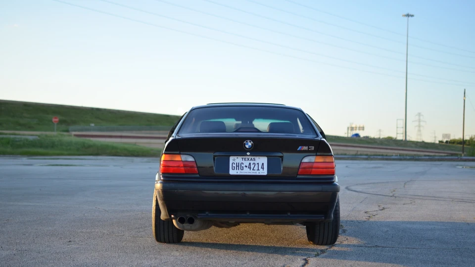 BMW M3 USA 4
