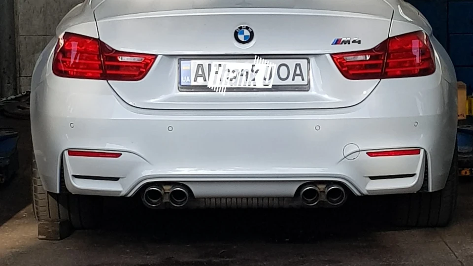 BMW M4 Coupe Acid 2