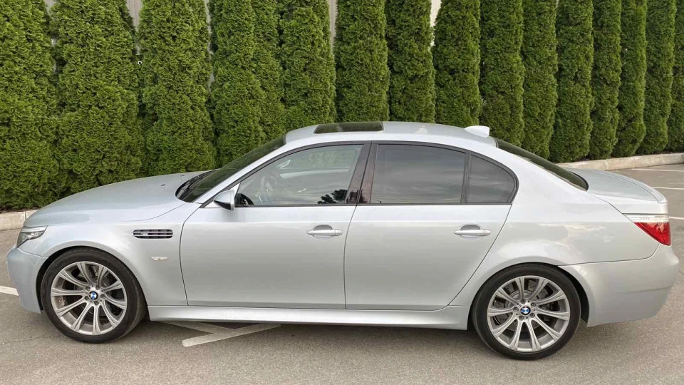 BMW M5 2