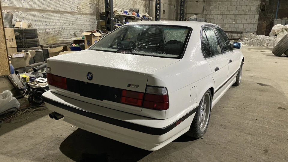 BMW M5 4