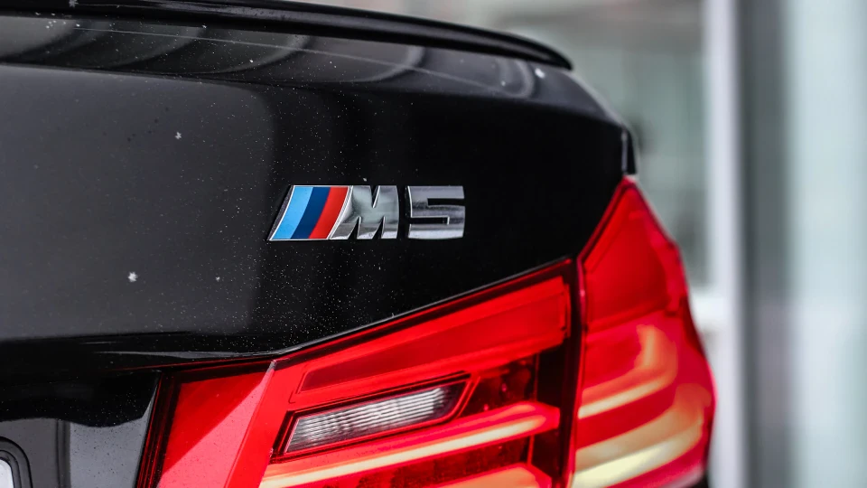 BMW M5 2