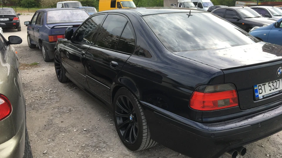 BMW M5 /// Carbon Black*lighte* 2