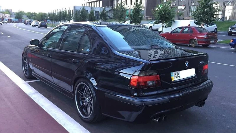 BMW M5 ///Carbon Schwarz 2