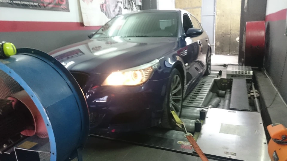 BMW M5 Механіка 5
