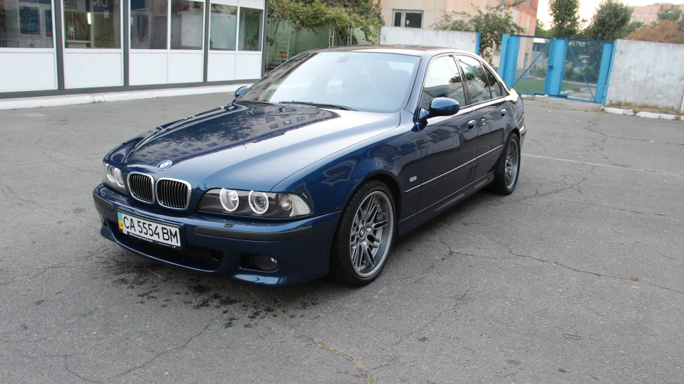 BMW M5 PRIDE