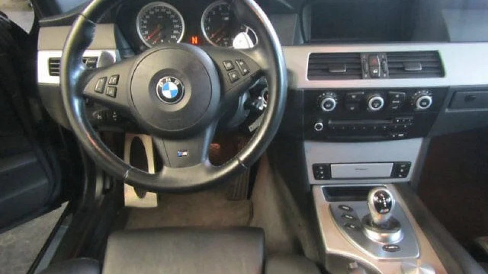 BMW M5 Сарайко 3