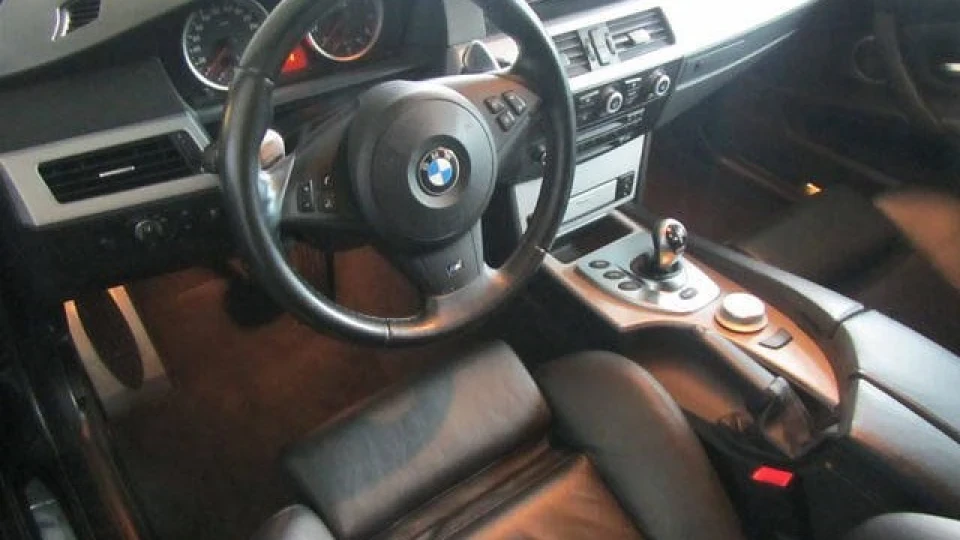 BMW M5 Сарайко 4