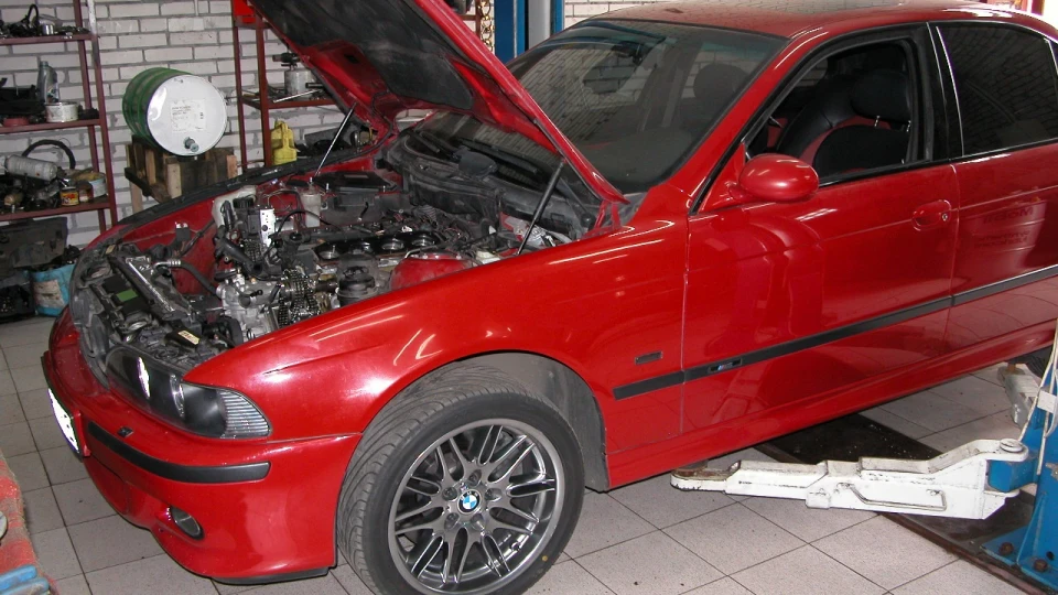 BMW M5 + SuperSprint + Schrick 2