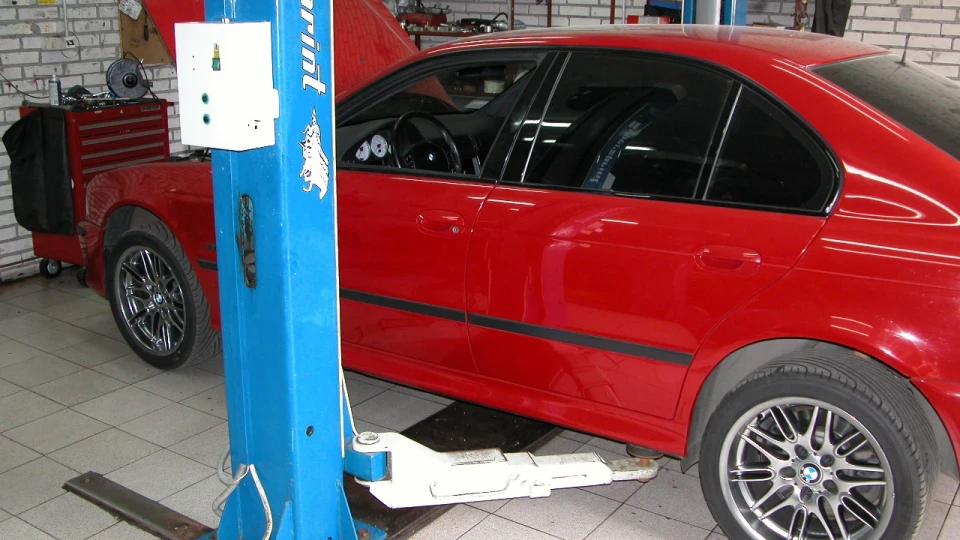 BMW M5 + SuperSprint + Schrick 3