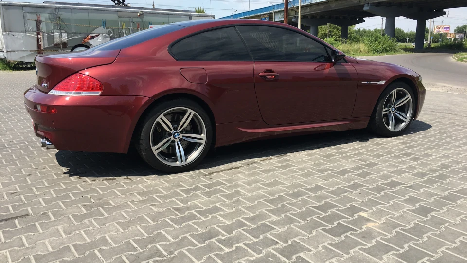 BMW M6 ⒶⓀⓎⓁⒶ 4