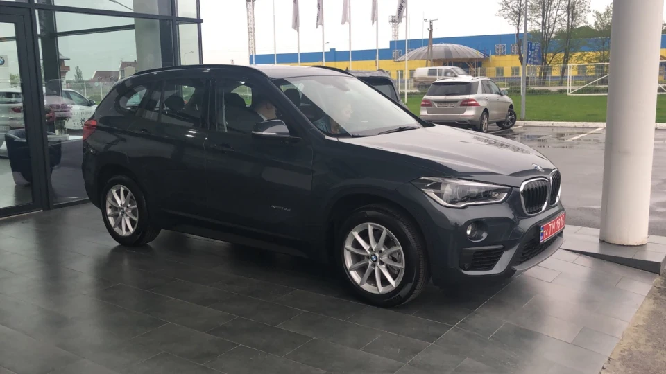 BMW X1