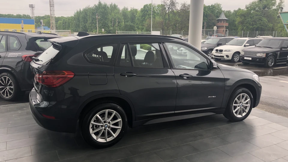 BMW X1 3