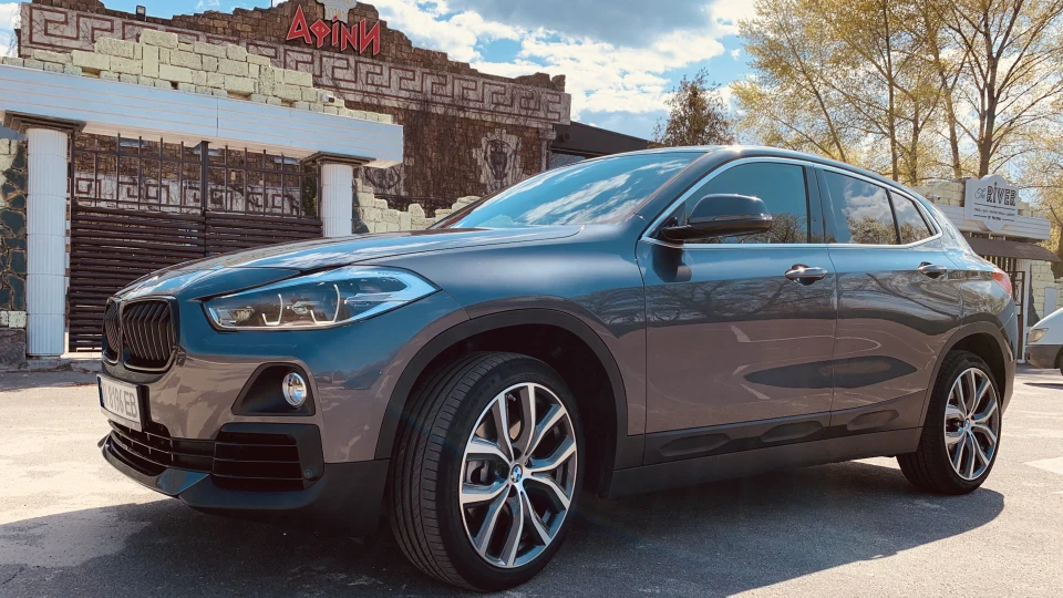BMW X2