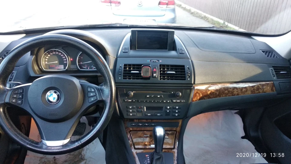 BMW X3 2.0D ЧЕРНИК