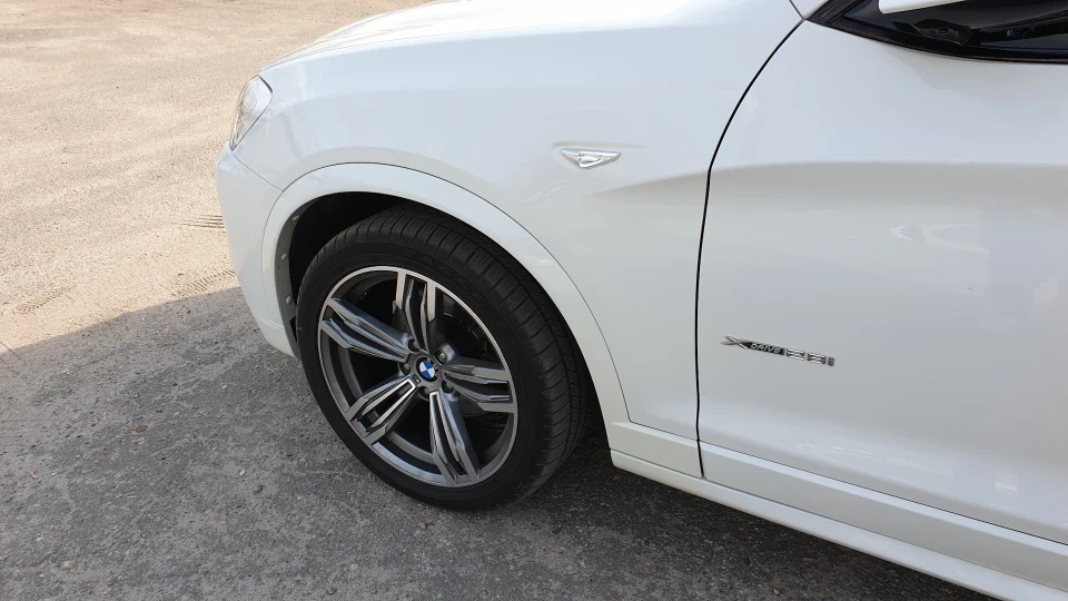 BMW X3 28i M Performance