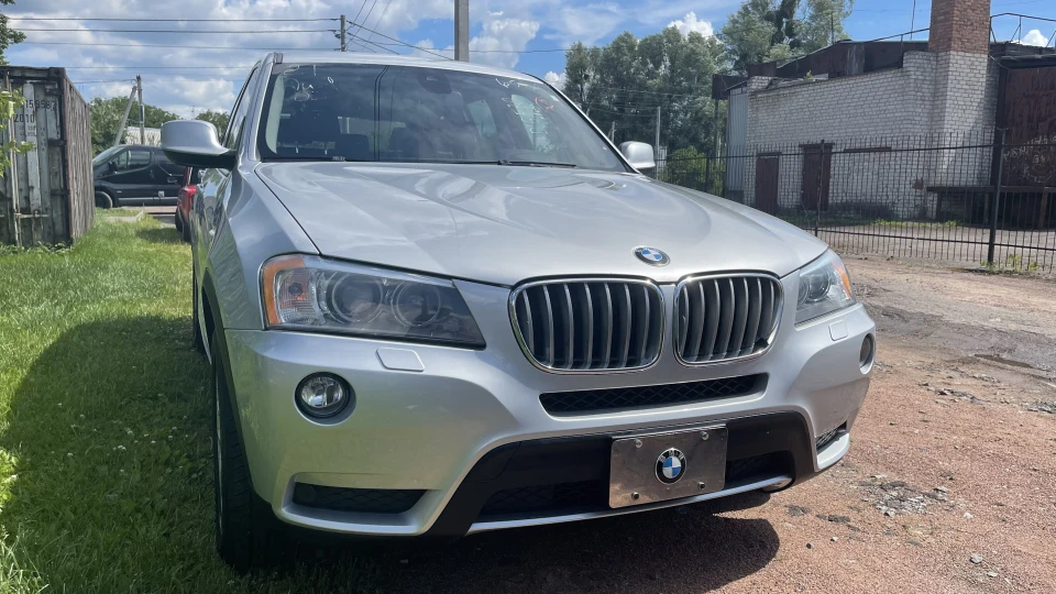 BMW X3 28i USA 5