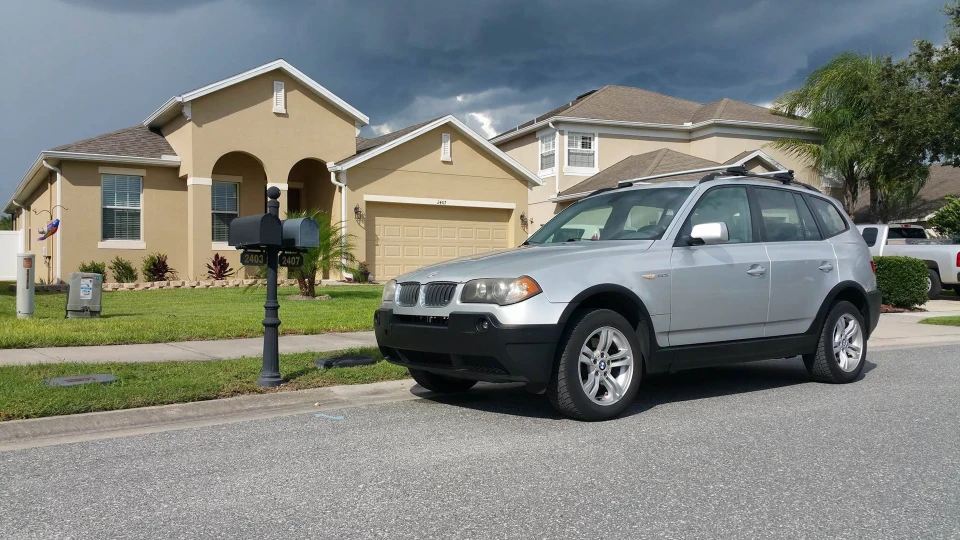 BMW X3 Поджопник 2