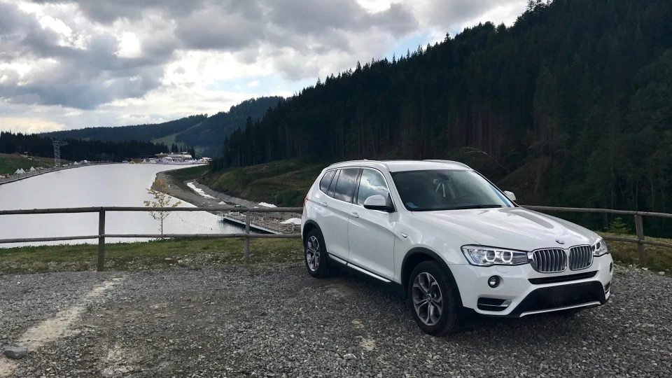 BMW X3 White Hedgehog 4