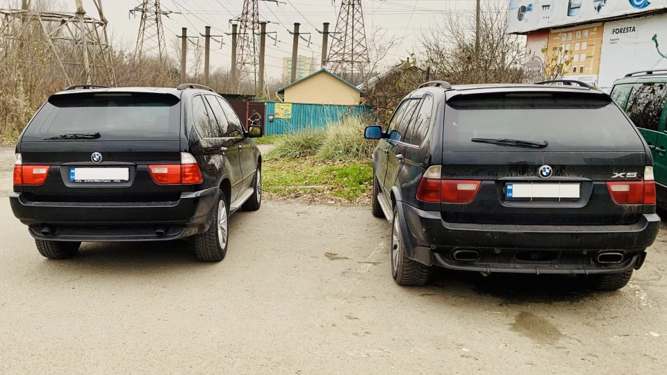 BMW X5 — 3.0 L6 Sport Package