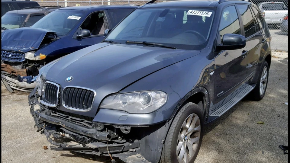 BMW X5 3.0 turbo 5