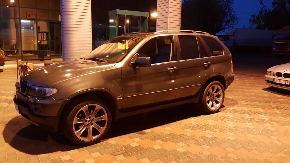 BMW X5 3.0i 2
