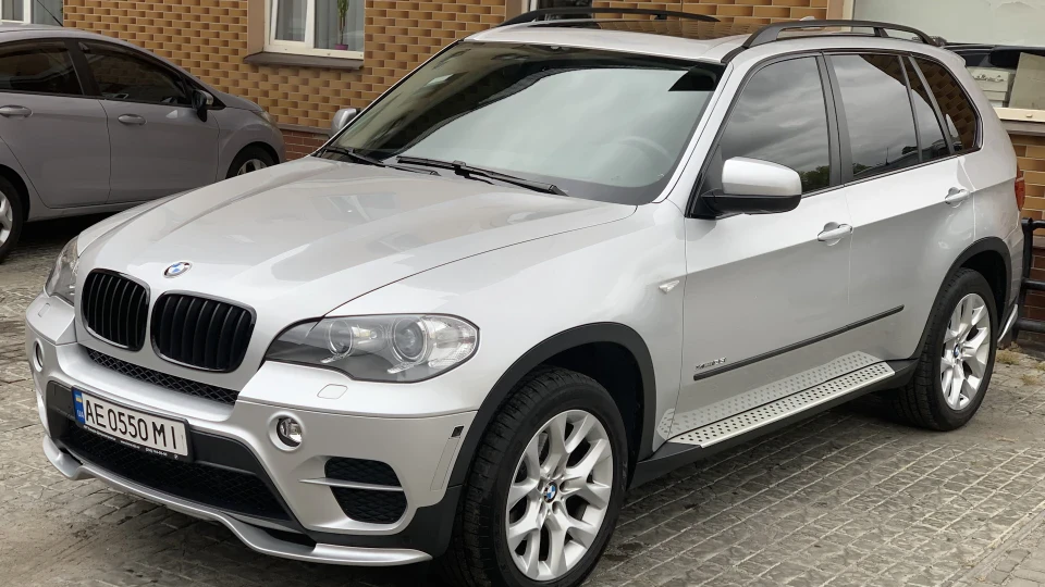 BMW X5 35i 370 hp 2
