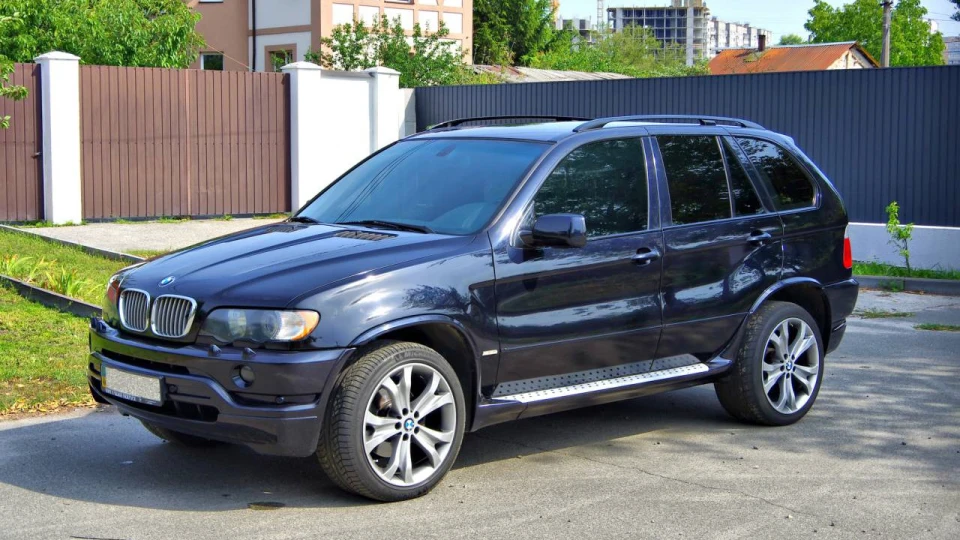 BMW X5 4.4 Individual 4