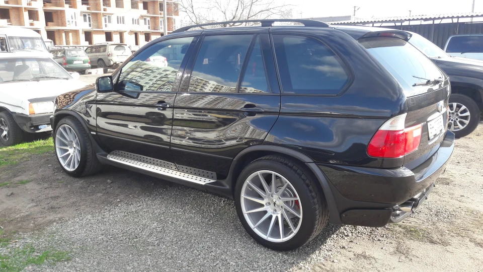 BMW X5 4.6IS [RACELINE]