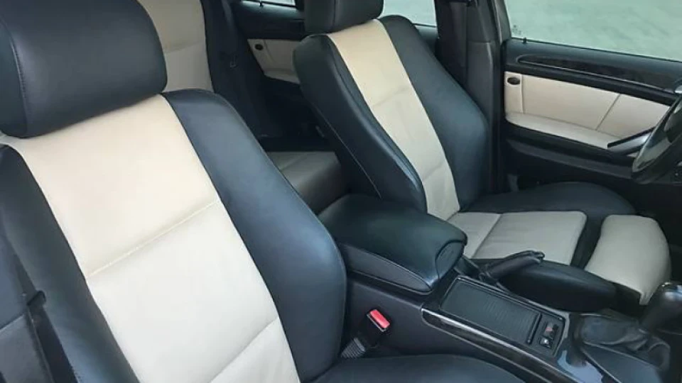 BMW X5 4.8 is 3