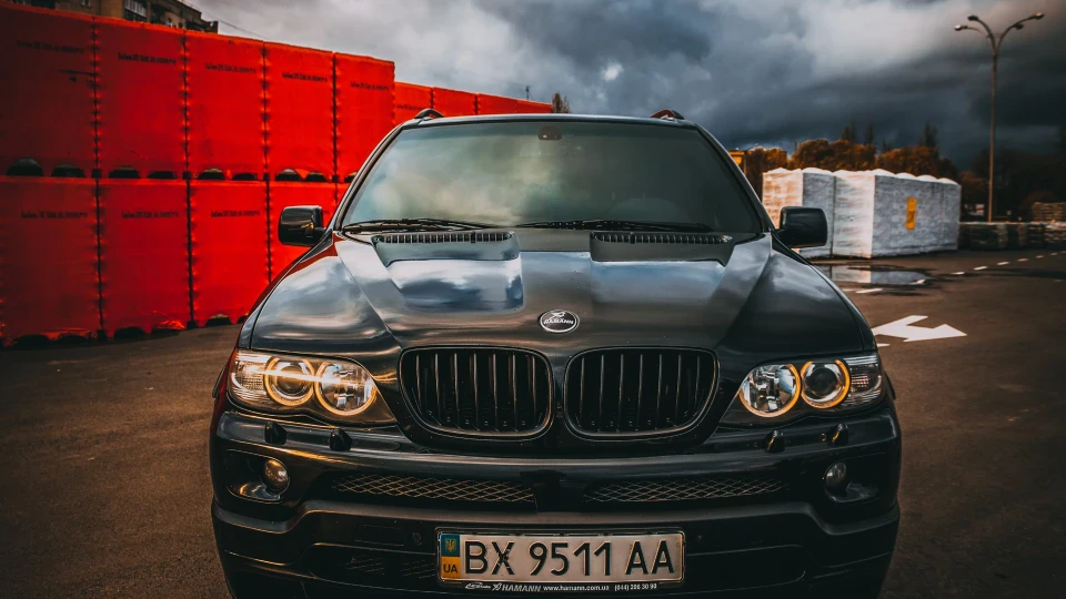 BMW X5 4.8 літра 4